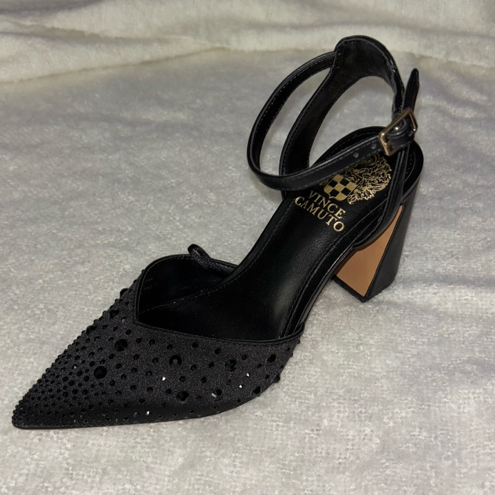 Vince Camuto